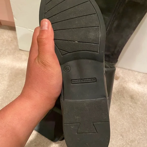 EUC Marc Fisher Grey boots - Picture 8 of 8